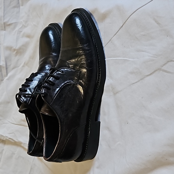 Jo Ghost derby shoes. Size 41 EU but fit 9 US They run almost a full-size bigger - Picture 2 of 11